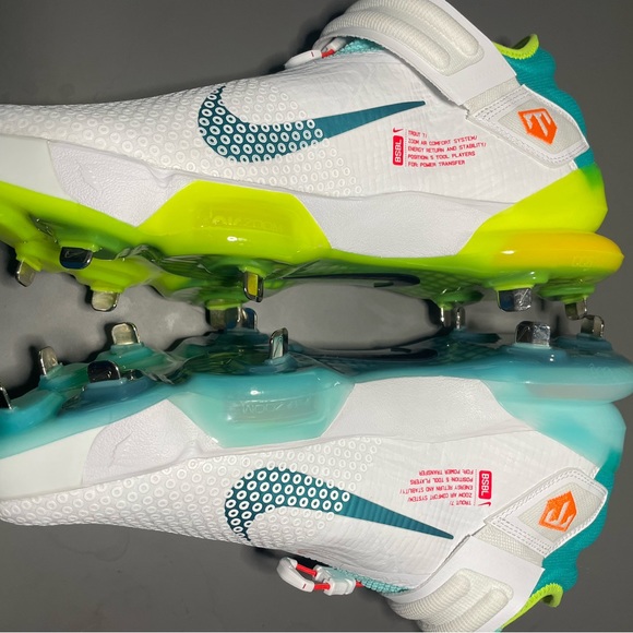 Mike Trout Baseball Cleats - Picture 2 of 3